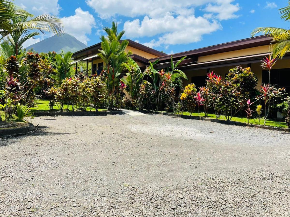 Aunty Arenal Lodge La Fortuna Exterior photo