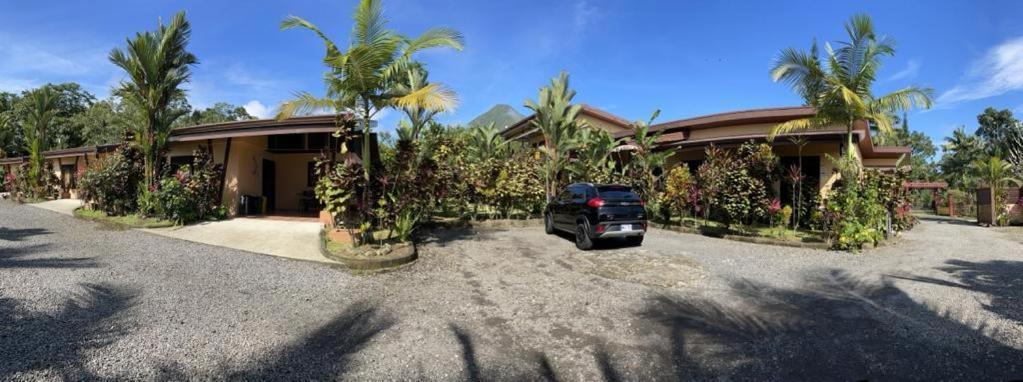 Aunty Arenal Lodge La Fortuna Exterior photo